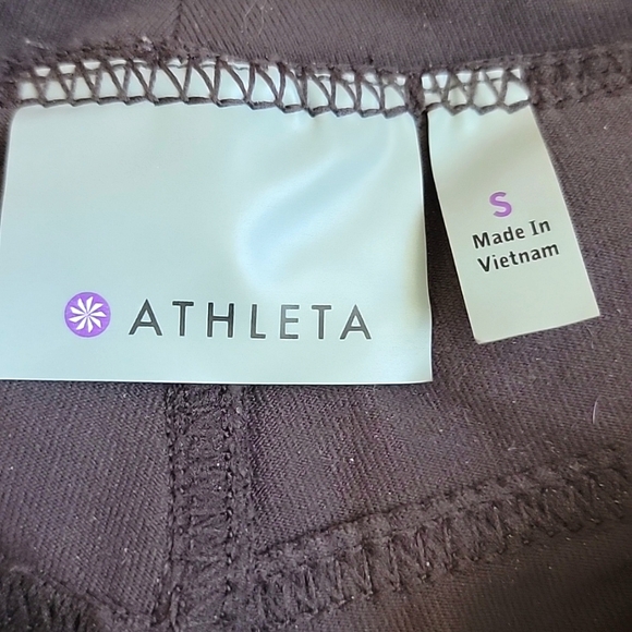 Athleta Cropped Joggers with Drawstring & Side Pocket in Brown. Size Small. - Picture 2 of 4